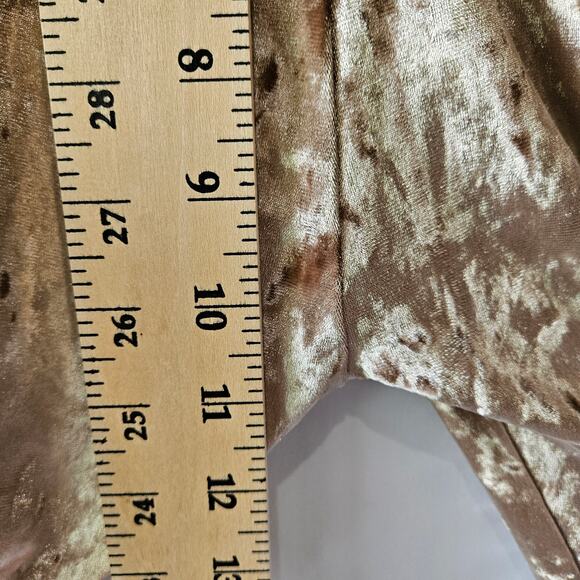 Fabletics High Waist Crushed Velour Teddy (Champagne) Crossover Leggings Small - Picture 7 of 8